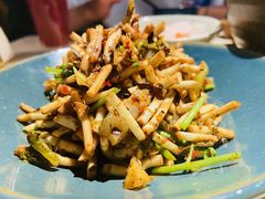 酸菜拌折耳根-山石榴·贵州菜(丰盛里店)