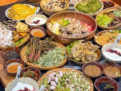 -阿山卓·野生菌火锅·纳西火塘烤肉