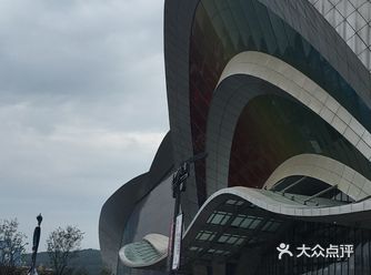 这里不仅有大型的露天游乐设施，还有非常惊喜的室内项目
