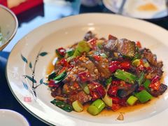 大蒜辣椒炒腊肉-湘味·鱼头王(上夼美食街店)