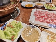 -楼外楼大刀肉传统火锅居(博学路店)