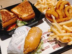 -The Habit Burger Grill 哈比特汉堡(复兴soho店)