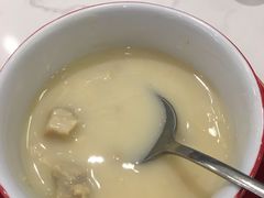 鸡茸蘑菇汤S-必胜客(巴沟店)