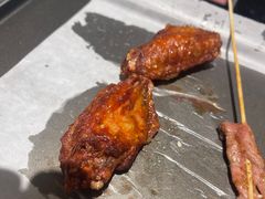 -何妹湿辣牛肉·粤式烧烤砂煲(桂雅路店)