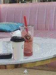 -BULB STUDIO 巴柏明星发型工作室