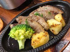 -玛格萝妮比萨屋(陆家浜路店)