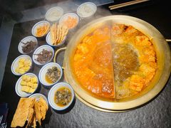 -九鼎轩脆毛肚火锅(南京东路店)