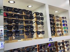 -广州宝岛眼镜武汉和光眼镜市场西区店