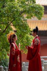 -雪中彩影婚纱摄影·微光艺术中心