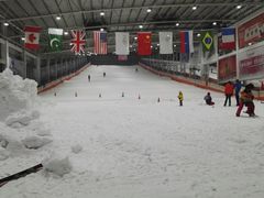 -乔波室内滑雪场