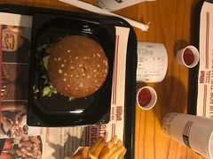 -The Habit Burger Grill 哈比特汉堡(复兴soho店)