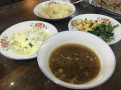坝上莜面王-王村姑老土炕莜面村(桥东店)