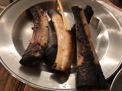 -Ribs & Burgers The Rocks