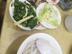 -桥香园云南过桥米线(金马碧鸡店)