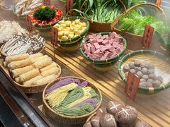 -一绪に和牛寿喜烧(罗湖益田假日店)