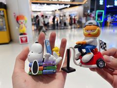 -泡泡玛特POPMART(蓝色港湾店)