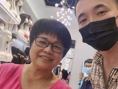 -LAQUEEN 时尚健康假发(万象城总店)