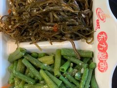 鲜蘑海带肉丝面-东方削面(操场城街店)