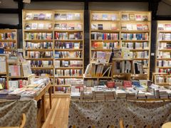 -猫的天空之城概念书店(杭州南宋御街店)