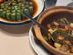 -八府香鸭·啫啫煲(华山路店)