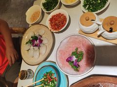 -墨居上隐·院子里火锅(峨眉店)