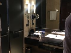 -广州天河希尔顿酒店