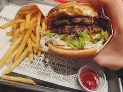 -FATBURGER 特富客汉堡(外交公寓店)