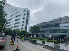 -旺墩道135融盛商务中心-停车场