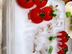 番茄脆菇沙拉-小大董·烤鸭(凤凰汇店)