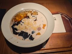 -RUXU入续糖水铺与包(卓悦中心店)