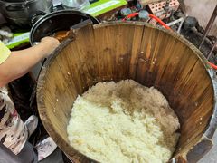 -梁阿婆廿年老牌扣肉糯米饭