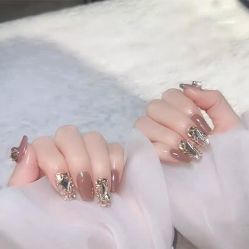 -悦指间美甲美睫