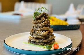 Crunchy Eel Strips from Liangxi