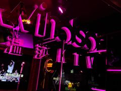 -温莎KTV(珠江路店)