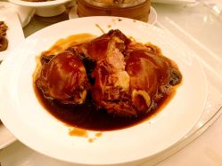 南国特色蹄膀-中谷小南国花园酒店·宴会厅