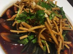 皮蛋拌馓子-刘胖子家常菜·蹄花焖藕(兴业店)