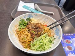 -康师傅私房牛肉面(申虹店)