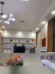 -靓芙泉专研痘痘肌