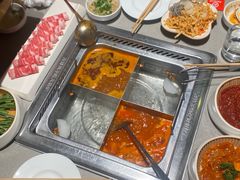 -海底捞火锅(关山保利店)