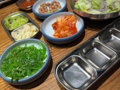 -明洞阿姨·韩式酱蟹烤肉·创意料理(三元桥店)