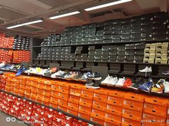 -法雅体育工厂店(皂君庙路店)