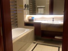 -兴芮温泉度假区