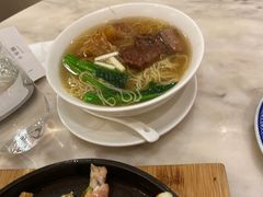 -香港百合居(LCM置汇旭辉广场店)