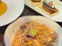 -喜洲吧·江畔老船厂·庭院餐厅(喜临院店)