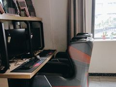 -成都君悦电竞酒店(梁家巷地铁站店)