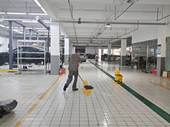 -迪师宝马奔驰专修·维修保养