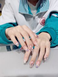 -艾珂·美甲美睫