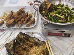 -江城燕子大排档(江汉路步行街店)