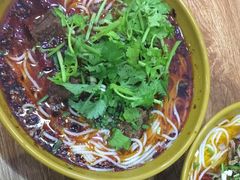 -乡村鸡杂米线(汉渝路店)