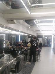 -厘里·salon